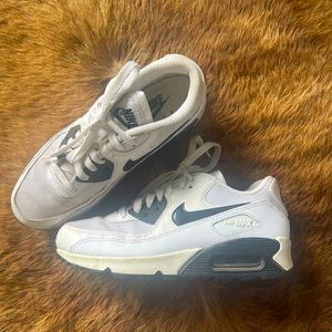 Airmax woman’s size 7.5